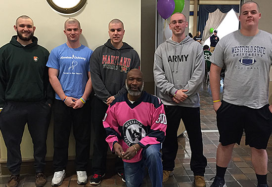 Hold_Own_Buzz_Lg_05 Hold_Own_Buzz_Lg_05